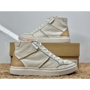 UGG Womens Alameda High Top Chukka Sneakers Boot White Leather Size 6 Lace Up